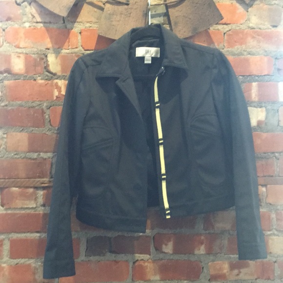 DKNY - Picture 1 of 5